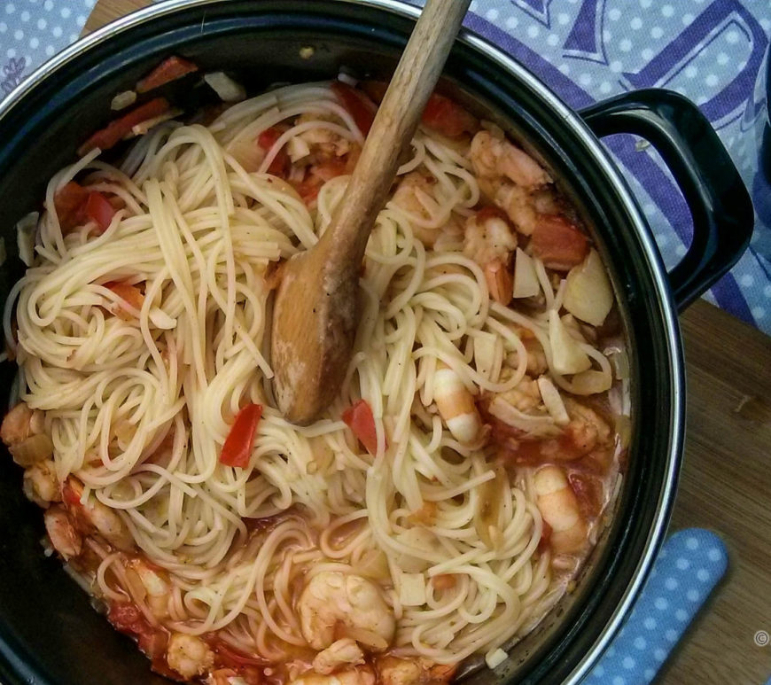Kochen unterwegs - Crevetten mit Spaghetti und Knoblauch